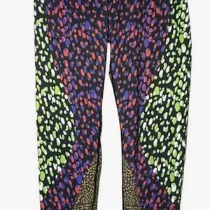 Without Walls Black and Green Leggings with Dynamic Pattern